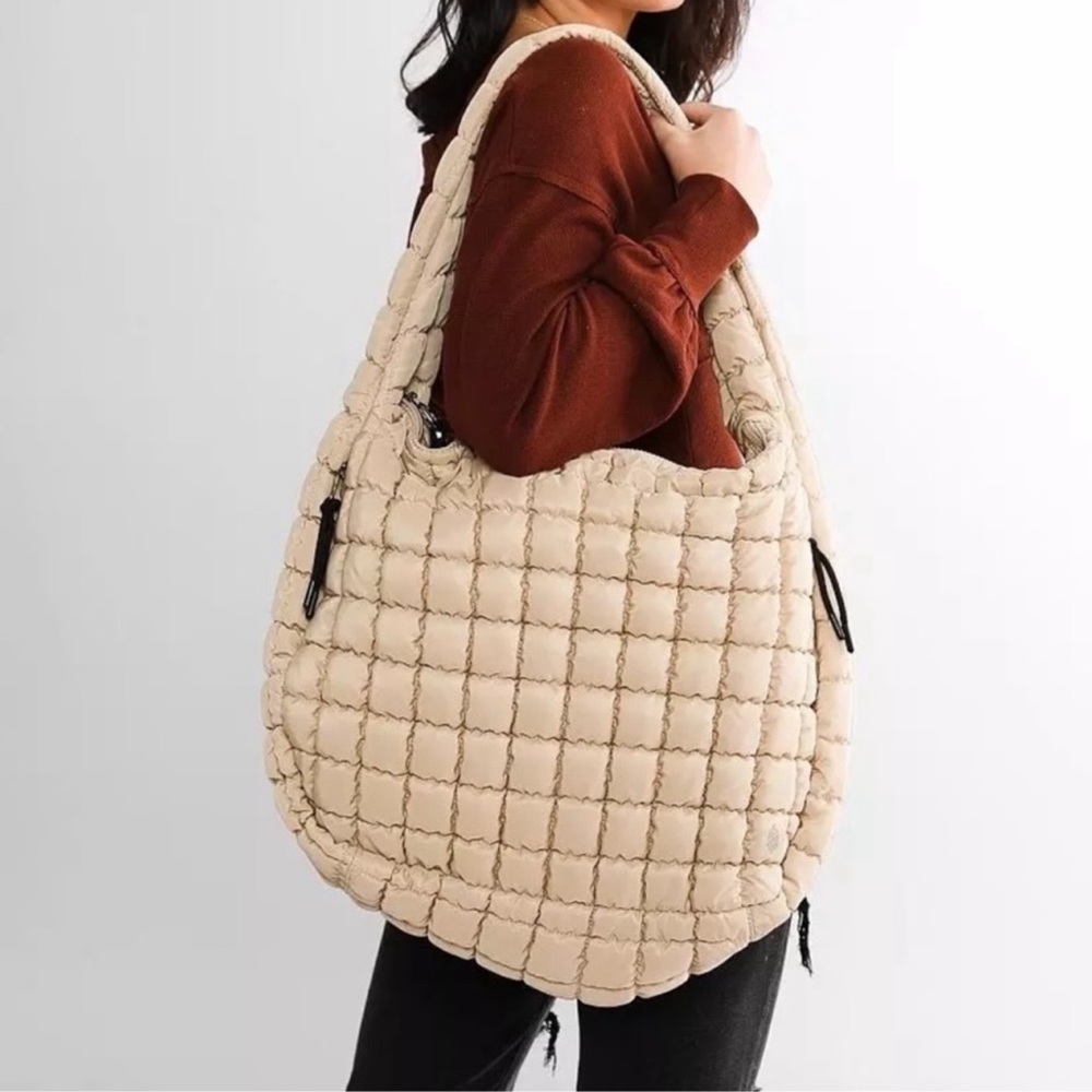 SOLD NWOT FP Movement Quilted Carryall Hobo Crossbody Packable Bag - Off White - Picture 1 of 11
